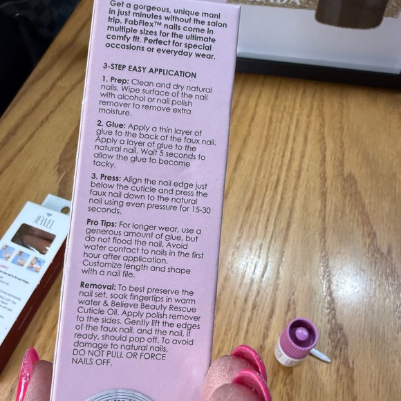 Press-On Nail Bundle 💅✨ NEW - Picture 4 of 9